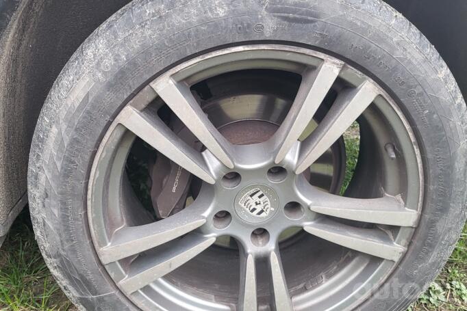 Porsche, light alloy