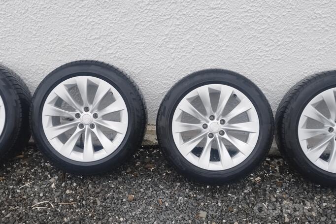 Tesla, light alloy