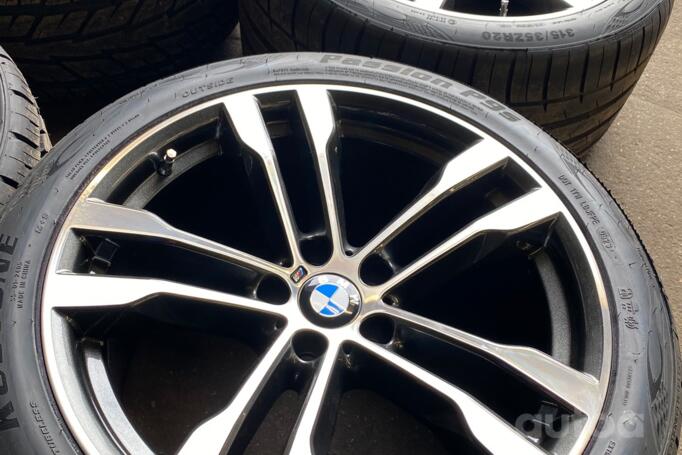 Bmw, light alloy