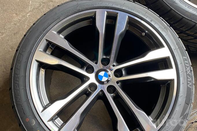 Bmw, light alloy