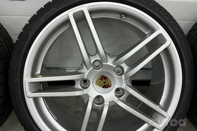 Porsche, light alloy