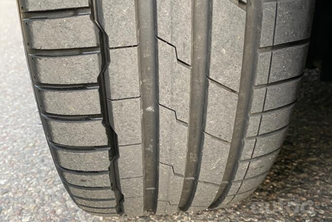 Bmw, light alloy