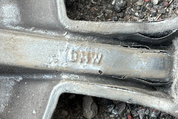 Bmw, light alloy