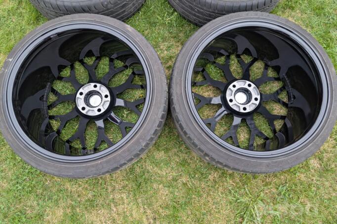 7 Wheels, aliaj ușor