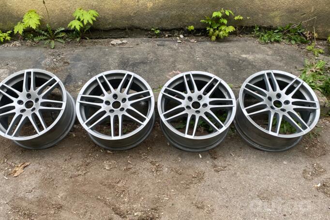 Audi s4, aliaj ușor