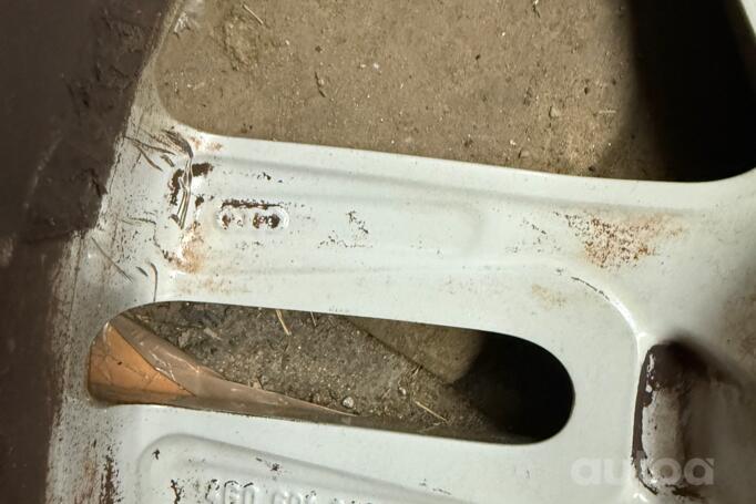 Audi, aliaj ușor