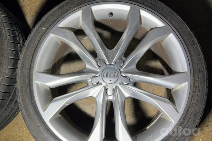 Audi, aliaj ușor
