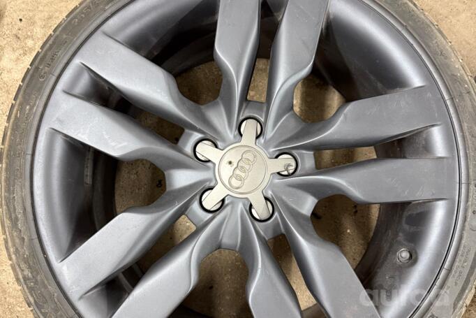 Audi, light alloy