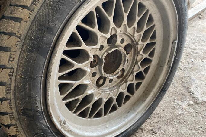 Bmw, light alloy