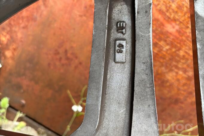 Mercedes Benz, light alloy