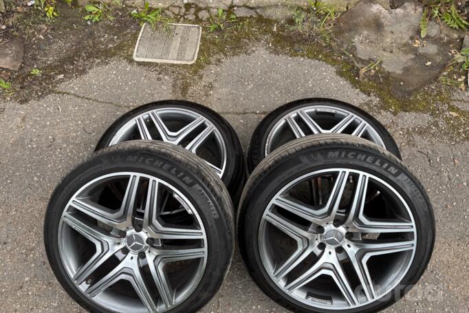 Mercedes Benz, light alloy