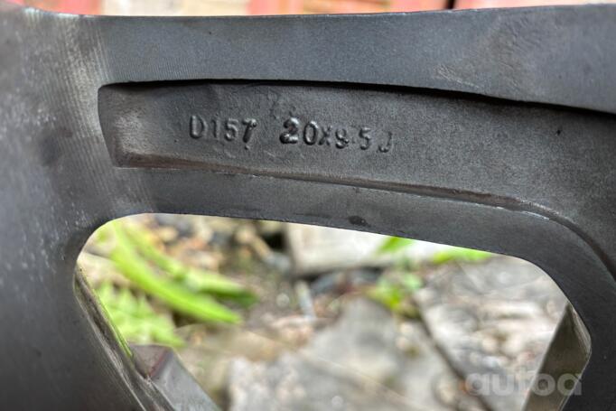 Mercedes Benz, light alloy