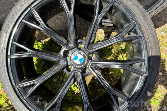 BMW, aliaj ușor