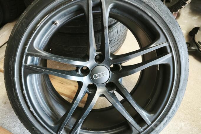 R8 Spyder V10 Audi, forged