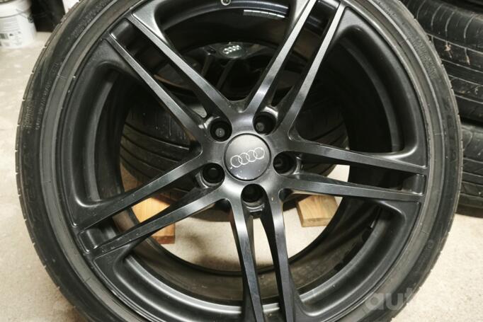 R8 Spyder V10 Audi, forged