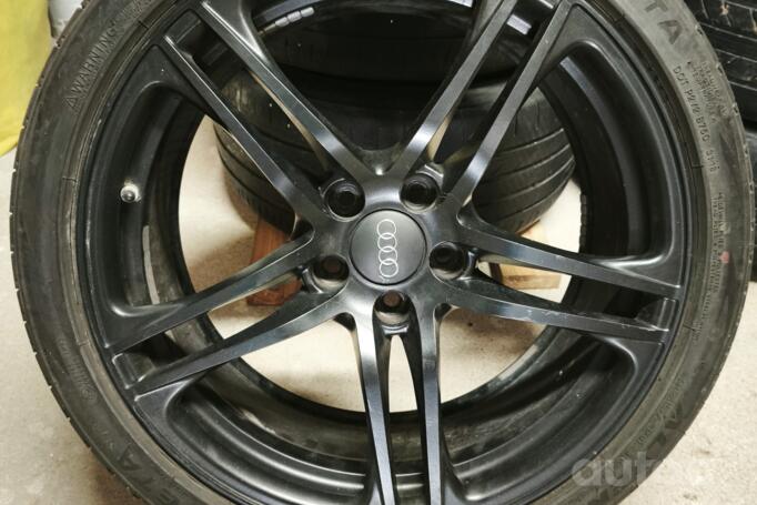 R8 Spyder V10 Audi, forged