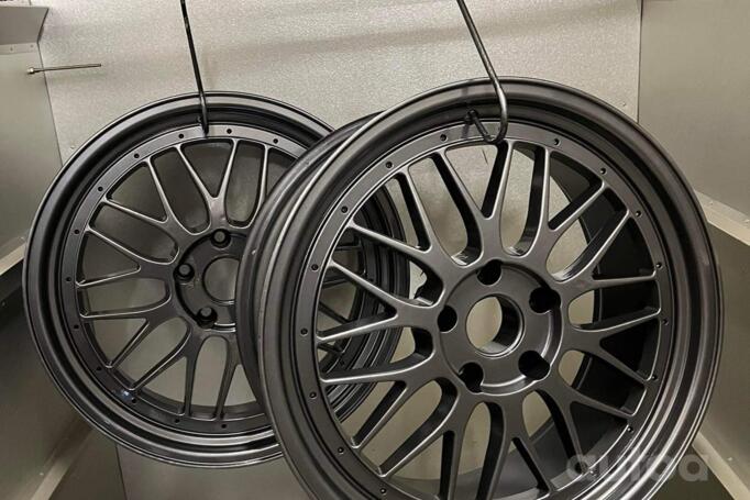 Bmw, light alloy
