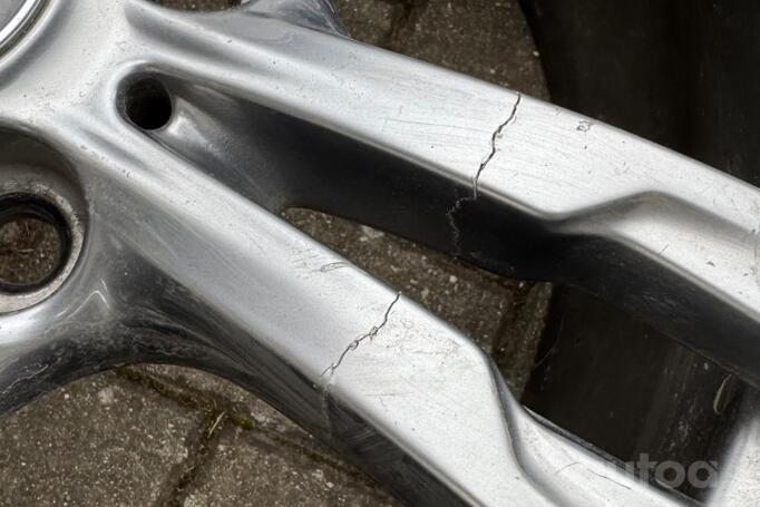 Bmw, light alloy