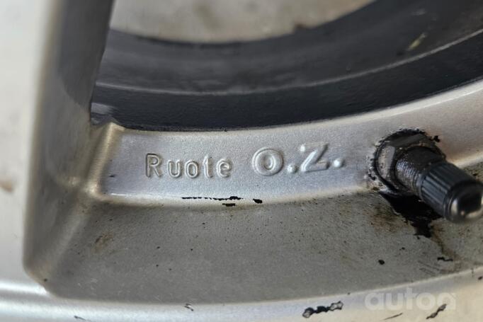 Oz, aliaj ușor