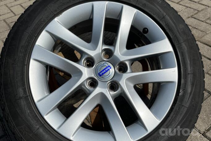 VOLVO S60, aliaj ușor