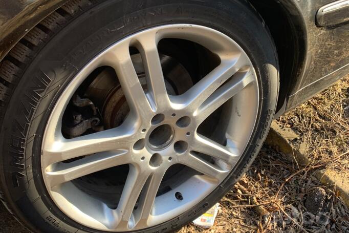 Mercedes Benz, light alloy