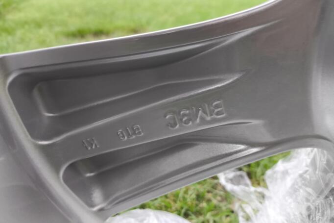 Bmw, light alloy