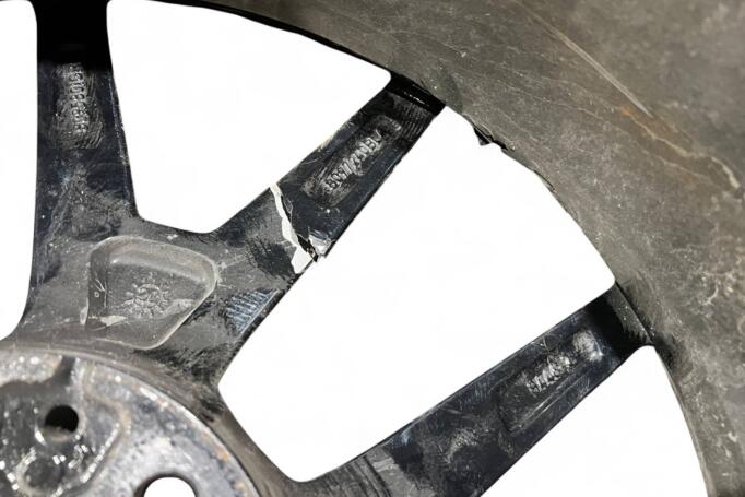 BMW, light alloy