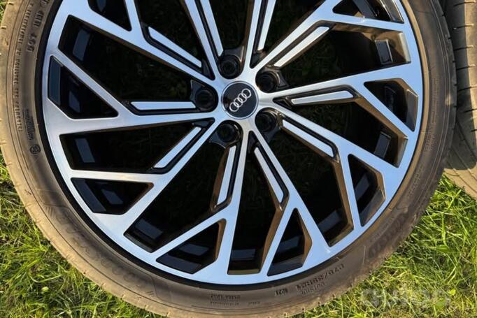 Audi, aliaj ușor