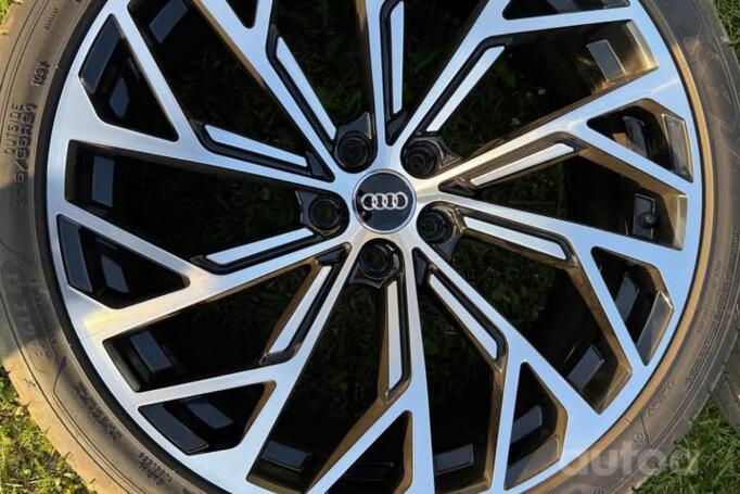 Audi, aliaj ușor