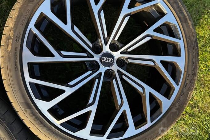 Audi, aliaj ușor