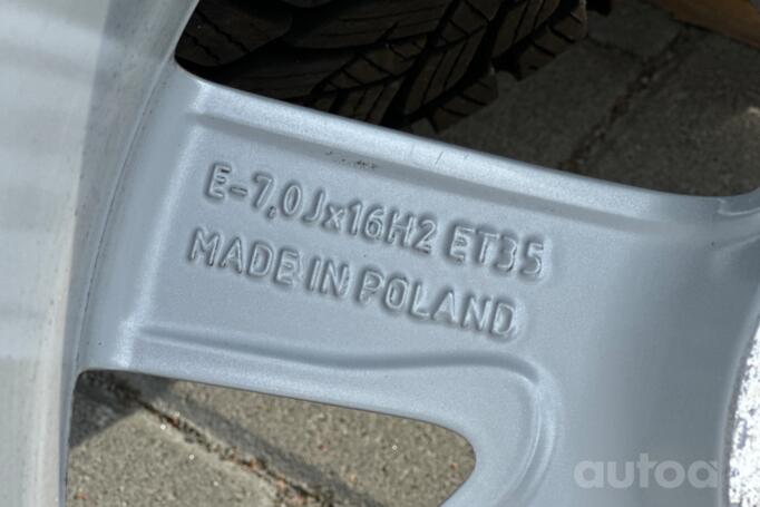 Audi, aliaj ușor