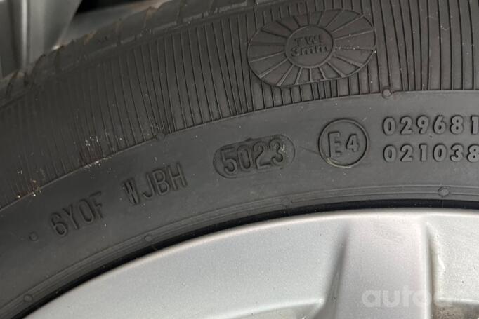 Volkswagen, aliaj ușor