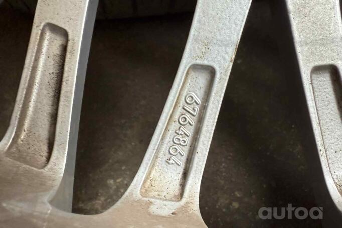 Bmw, light alloy