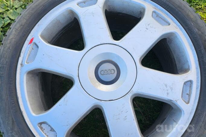 Audi Avus R17, Легкого сплава
