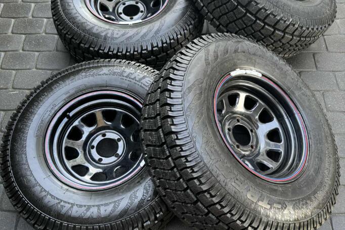 Alte, oțel ștanțat