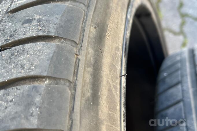 Seventy9, aliaj ușor