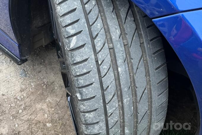 Seventy9, aliaj ușor