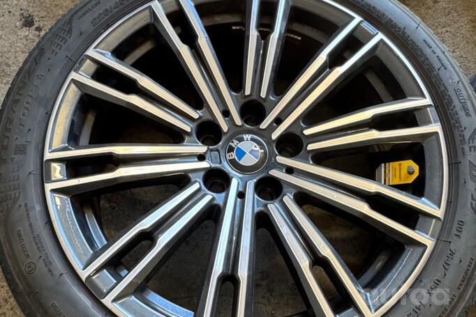 Bmw, light alloy