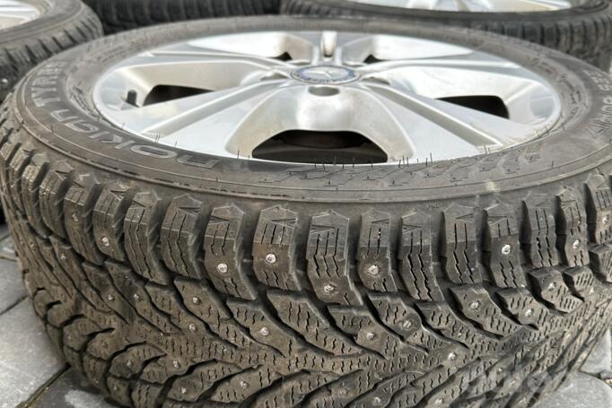 Mercedes Benz, light alloy