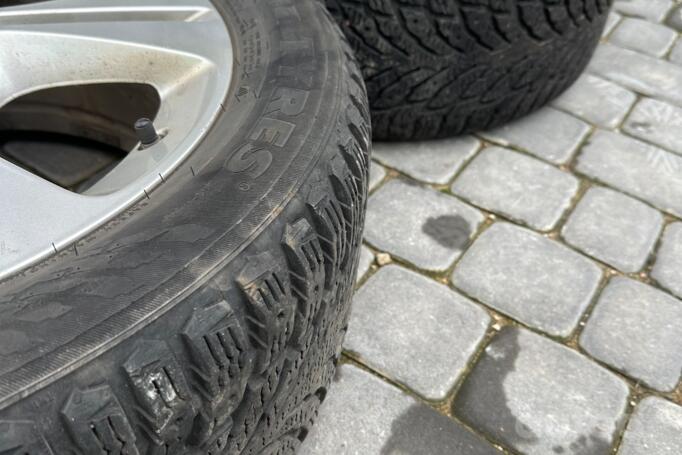 Mercedes Benz, light alloy