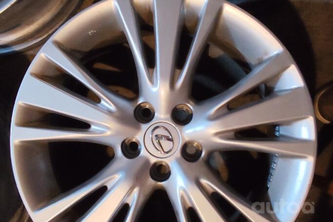 Lexus, Легкого сплава