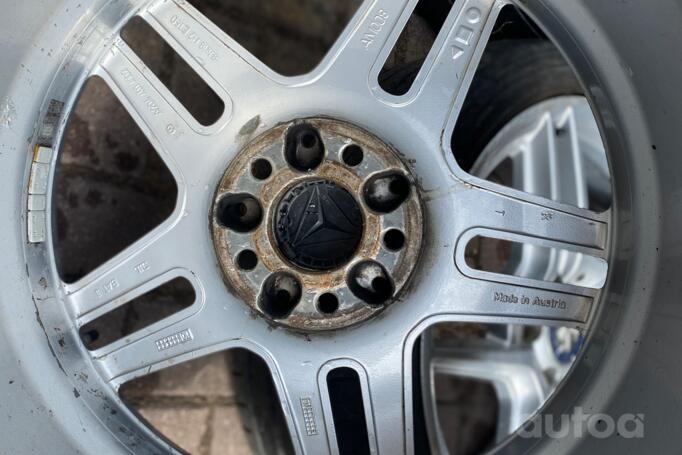 Mercedes, light alloy