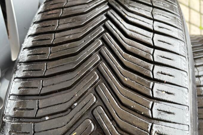 Mercedes, light alloy