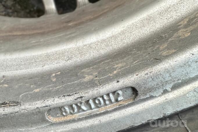 Audi, oțel ștanțat