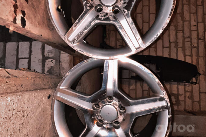Mercedes, light alloy