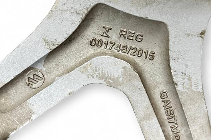 Chrysler, light alloy