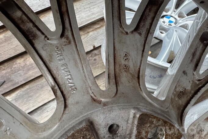 Bmw, light alloy