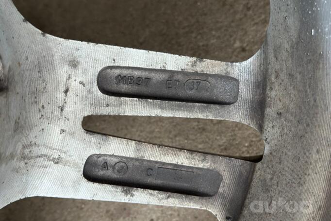 Mercedes, light alloy