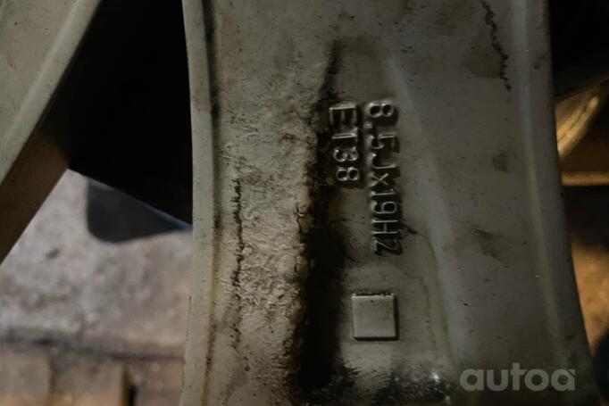 Mercedes, light alloy