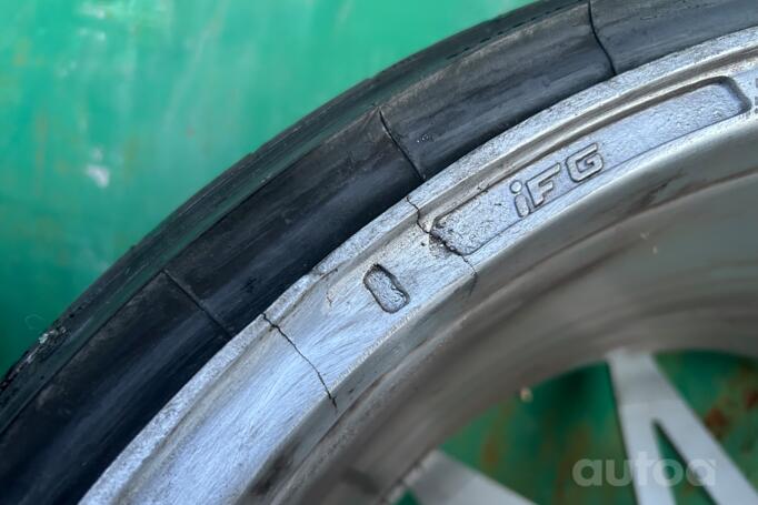 Veemann, Легкого сплава